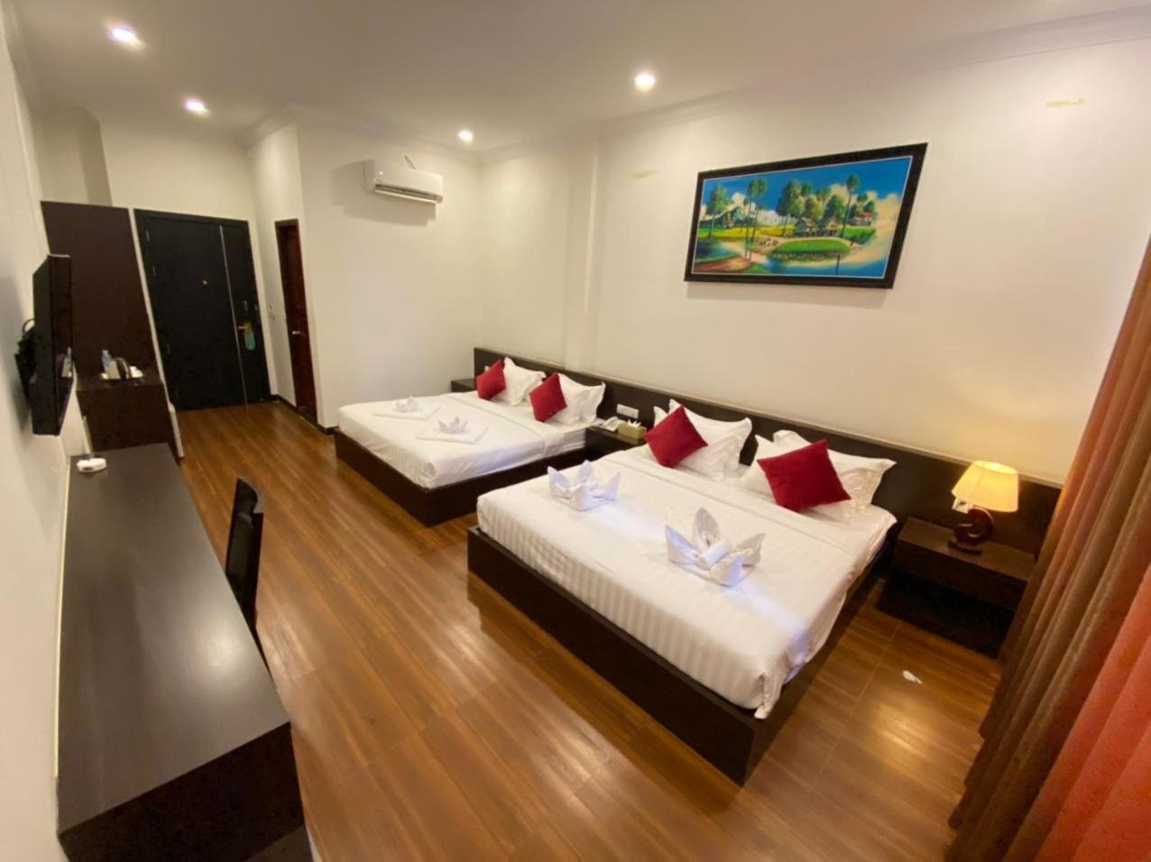 Apple Hotel Two - Near Phnom Penh Airport Exterior foto