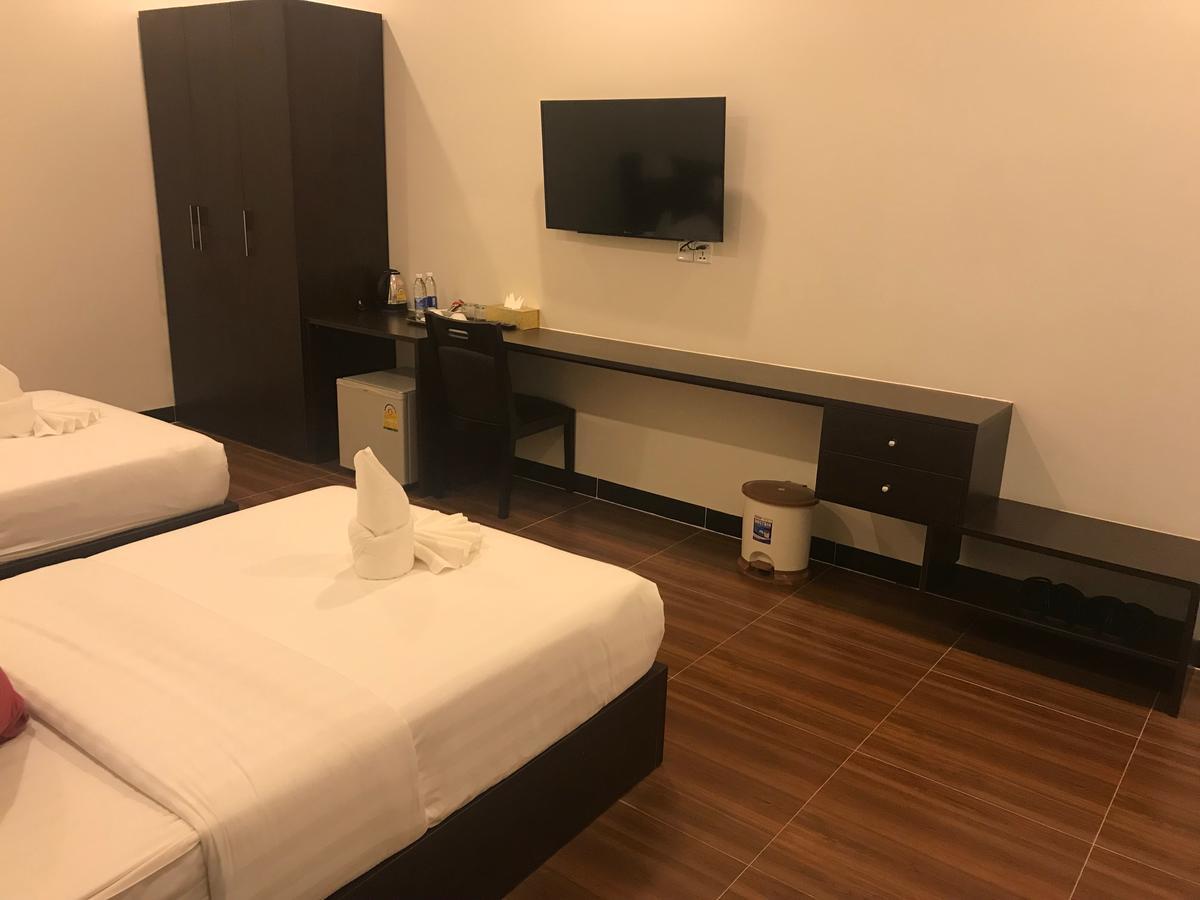 Apple Hotel Two - Near Phnom Penh Airport Exterior foto