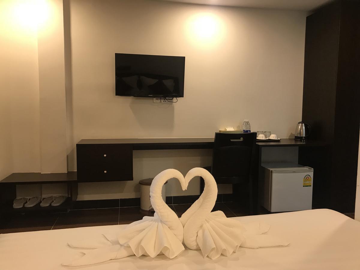 Apple Hotel Two - Near Phnom Penh Airport Exterior foto