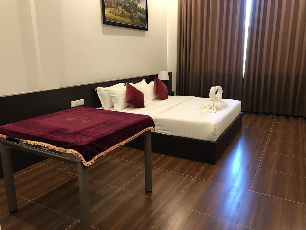 Apple Hotel Two - Near Phnom Penh Airport Exterior foto