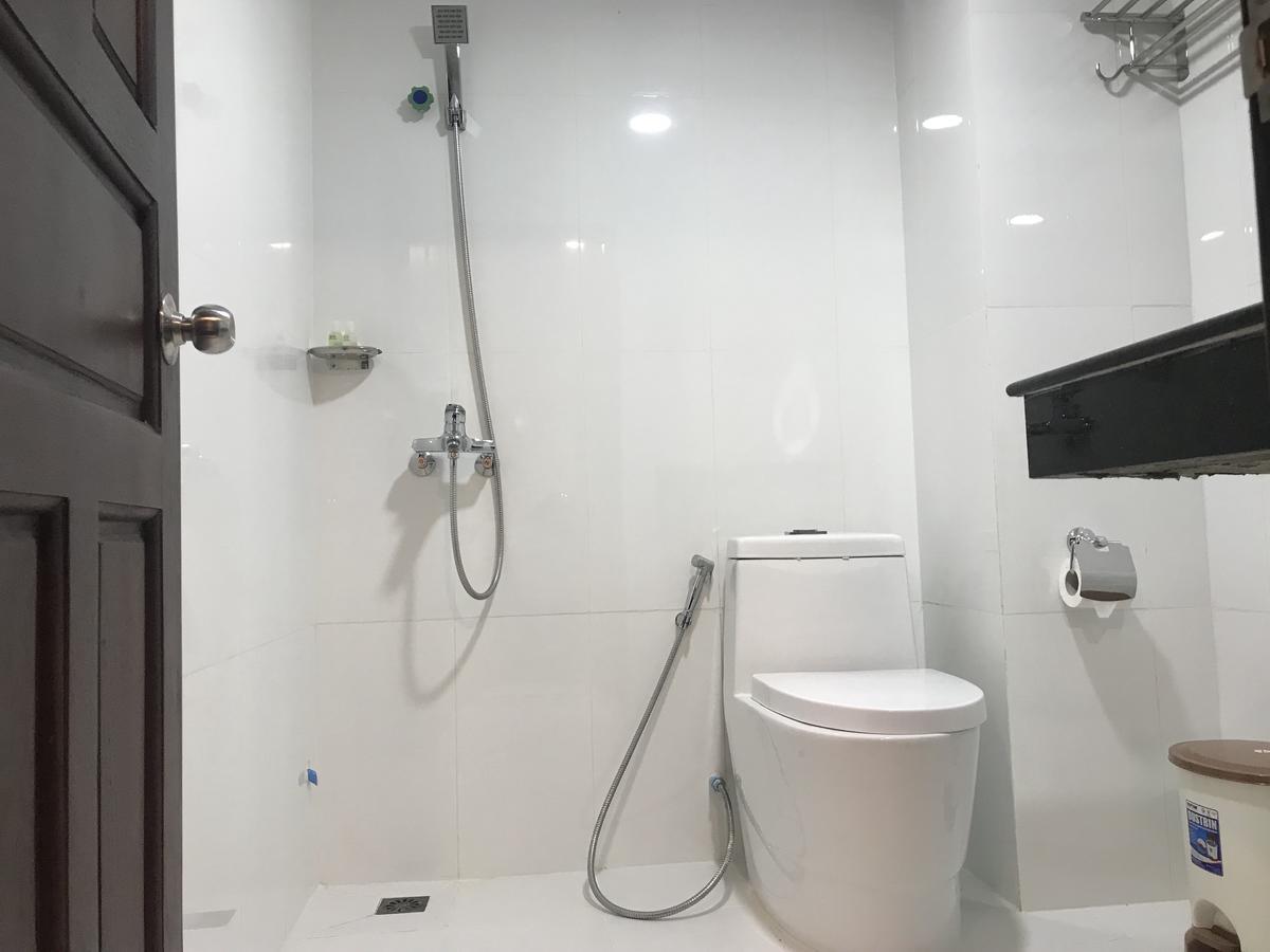 Apple Hotel Two - Near Phnom Penh Airport Exterior foto