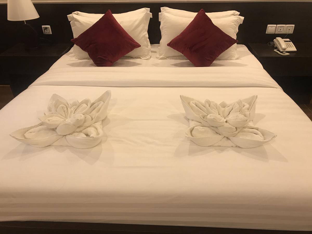 Apple Hotel Two - Near Phnom Penh Airport Exterior foto